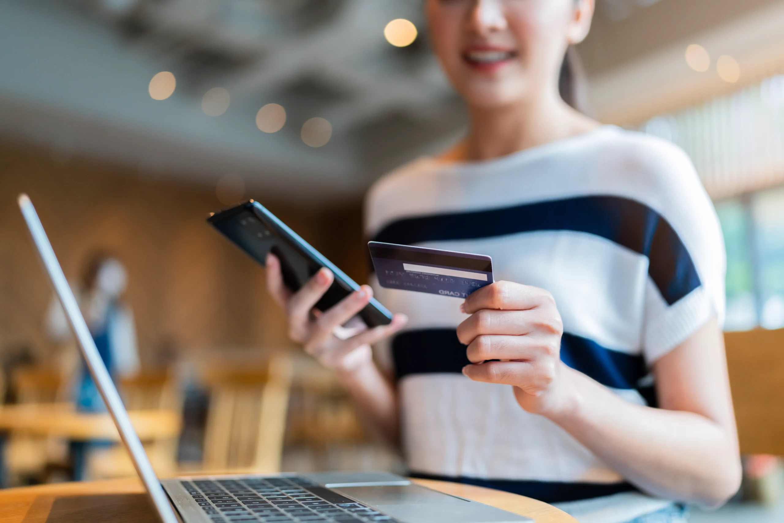 Digital payments in Latin America: discover how e-commerce and mobile payments are revolutionizing the financial landscape.